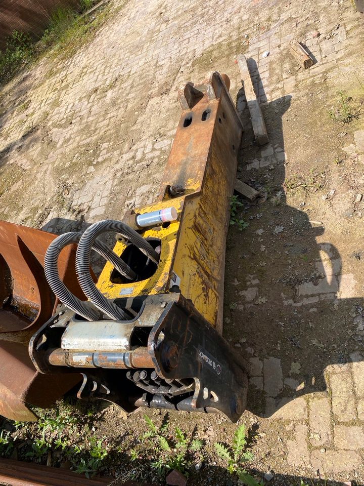 Hydraulikhammer Atlas Copco HB 3100 /// zur Miete in Beesten