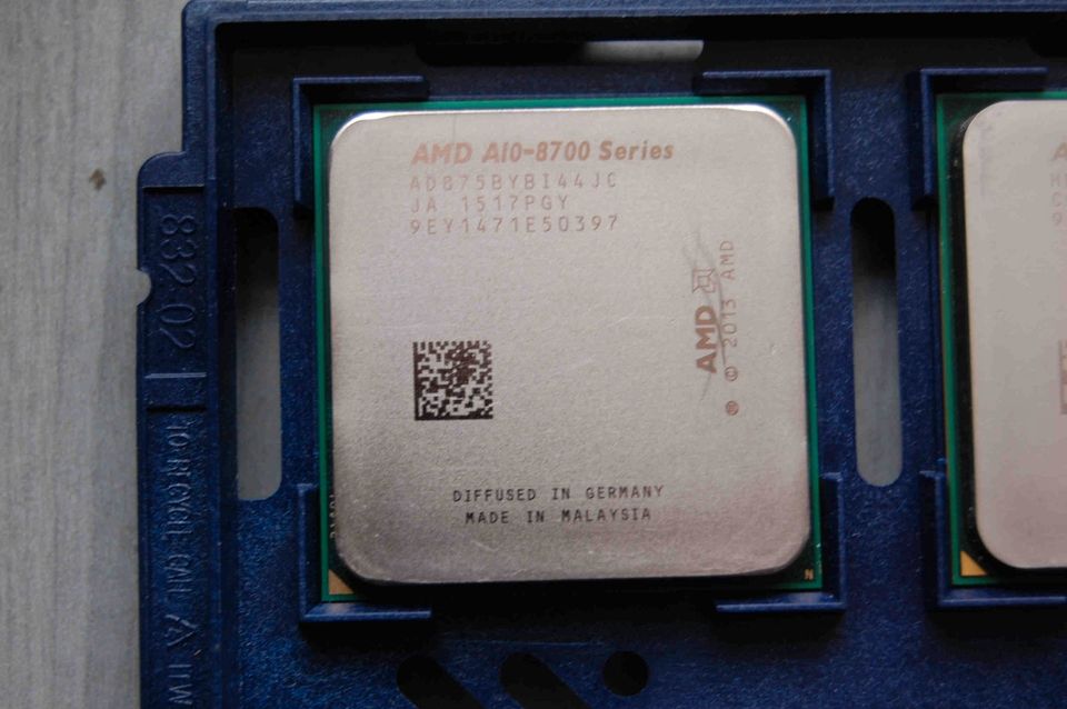 AMD Prozessoren A10-8700, HDT55TFBK6DGR, HDZ740WFK3DGI, HD995ZXAJ in Nördlingen