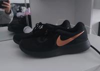 Nike Schuhe Gr.39 (Noch 1 Woche online) Nordrhein-Westfalen - Rheine Vorschau