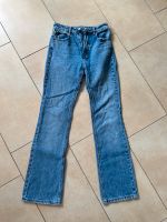 Stradivarius Jeans Hose Gr 32 Damen blau Nordrhein-Westfalen - Hövelhof Vorschau