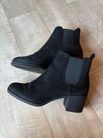 Schwarze Stiefelette Größe 42 mit Plateau Absatz 6cm Sachsen - Grimma Vorschau