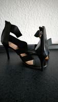 Damen Sommer Sandale Sandalette Absatz Gr. 40 NEU Pumps Hessen - Allendorf Vorschau