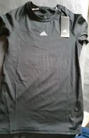 Adidas langärmliges Sportshirt Gr 164 Niedersachsen - Langelsheim Vorschau