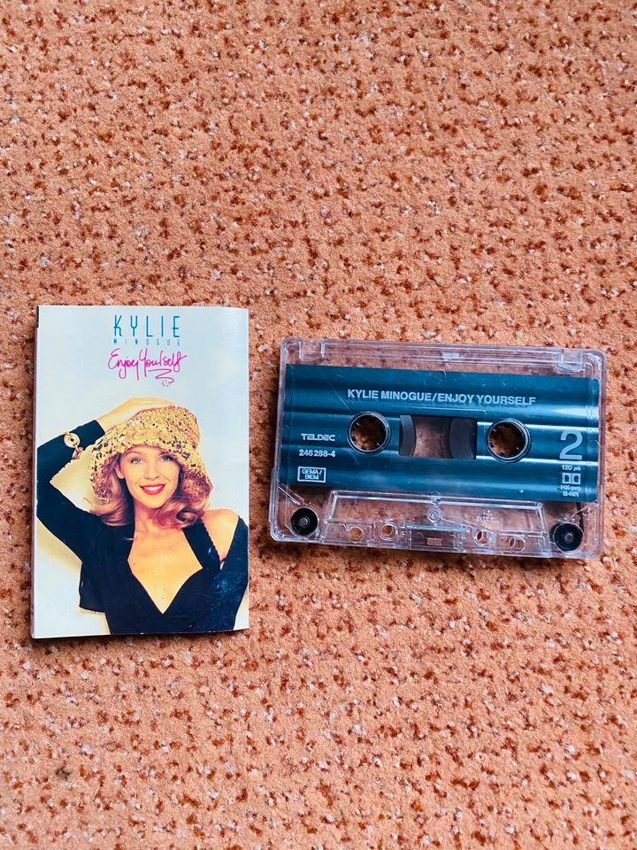 Kassette Musik Kylie Minogue „Enjoy your Self“ in Detmold