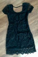 HOLLISTER Spitzen-Kleid Minikleid schwarz tailliert XS TOP! Niedersachsen - Lüneburg Vorschau