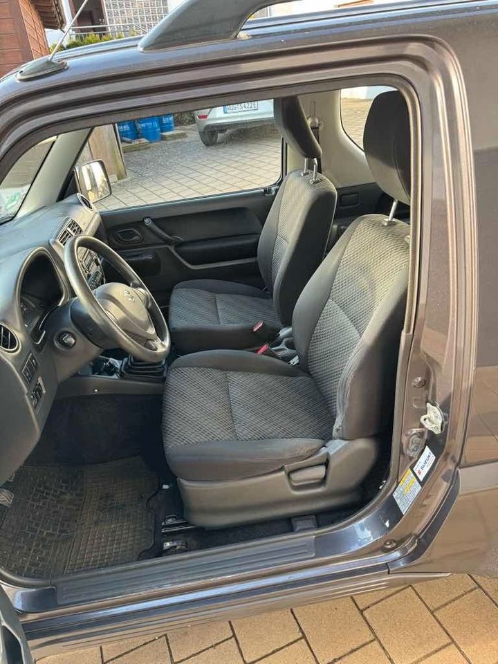 Suzuki Jimny 1.3 4x4 Comfort Klima Sitzheizung AHK in Meinheim