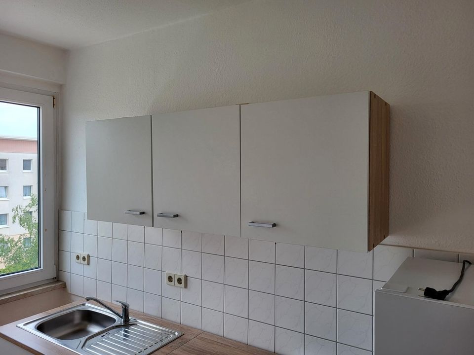 Renovierte 3-Raum Wohnung mit Küche und Balkon in Aken