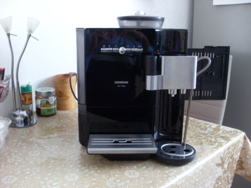 Kaffeevollautomat Siemens EQ7 Plus in Fulda