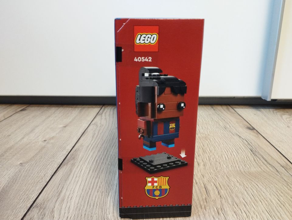 Lego BrickHeadz 40542 FC Barcelona OVP in Velbert