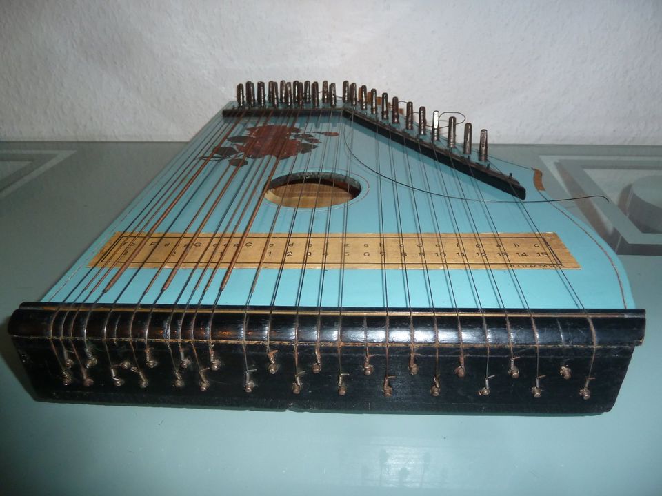 DDR ZEIT 1950 60 ZITHER MUSIK INSTRUMENT ALT ANTIK SPIELZEUG KIND in Schönfels Gem Lichtentanne