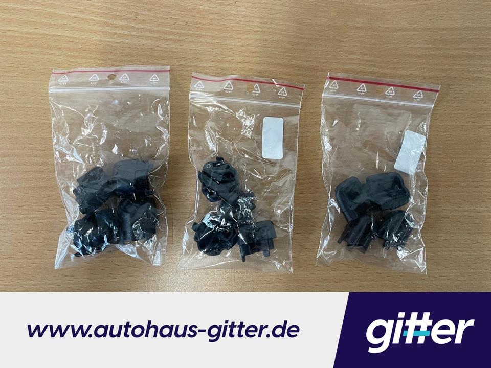 Universeller Handyadapter, inkl. Micro-USB Ladekabel 3C0051435CB in Erfurt