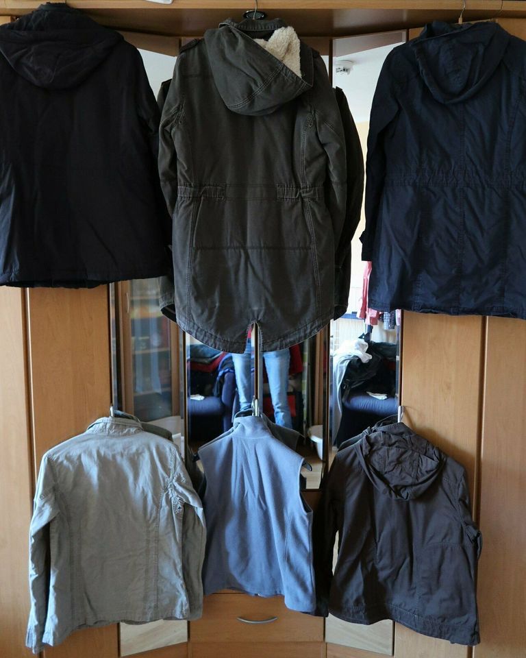 Jacke Parka Mantel Anorak Blouson braun blau Winter Gr 38  40  M in Dresden