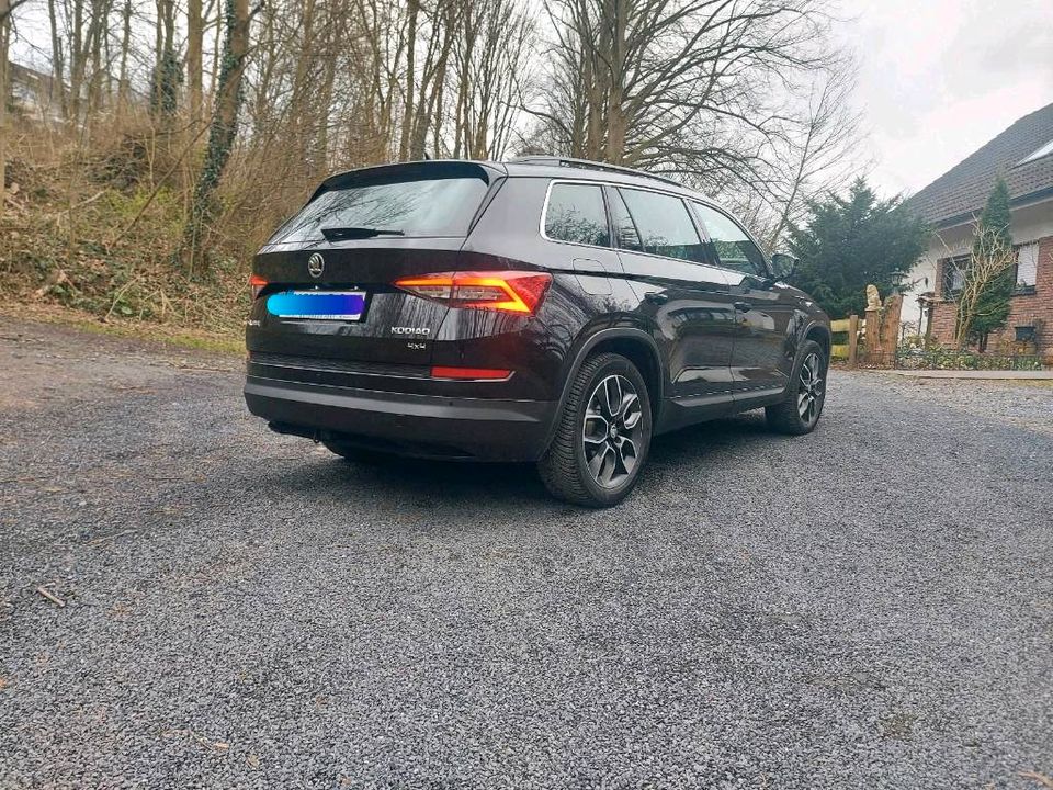 Skoda Kodiaq Soleil 2.0 TSI 4x4 DSG, Standhzg., AHK, Reserverad in Arnsberg