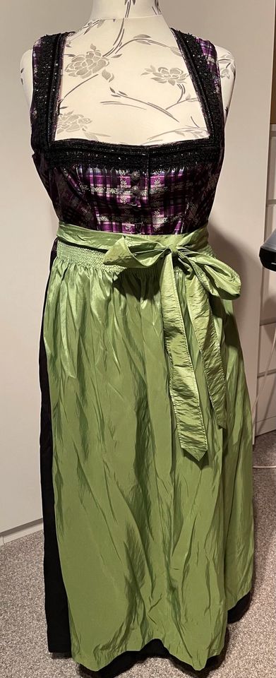 Dirndl Set Country Line (Kleid mit 3 versch. Schürzen) lang in Dasing