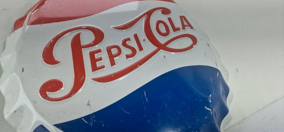 Altes Pepsi Cola Blechschild von 1957 - ca 47 cm in Heusweiler