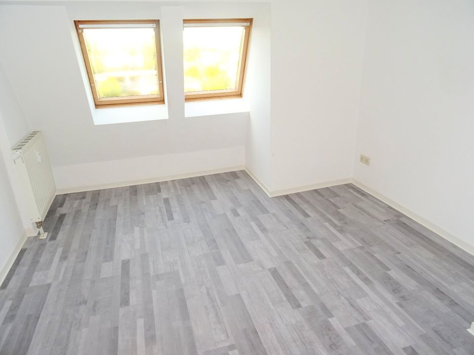 * mit Ausblick * 3 Zimmer Wohnung in Zwickau zu vermieten! in Zwickau