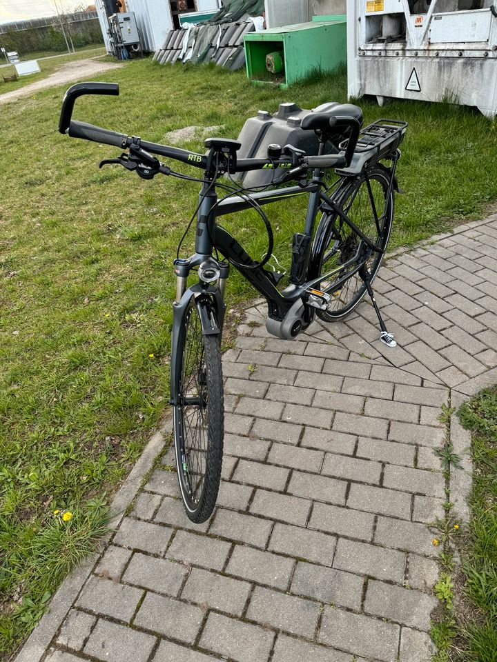 Cube Touring E-Bike in Schwandorf