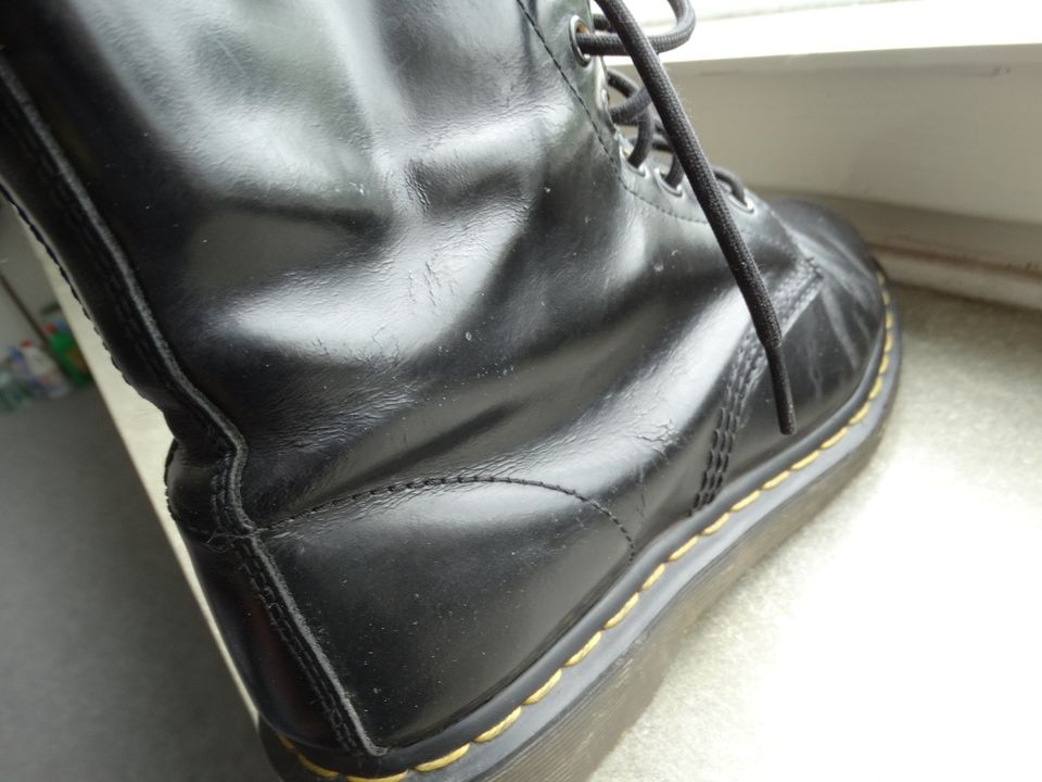 Dr.Martens 8 Loch Stiefel 1460 Doc schwarz 41 in Emtmannsberg