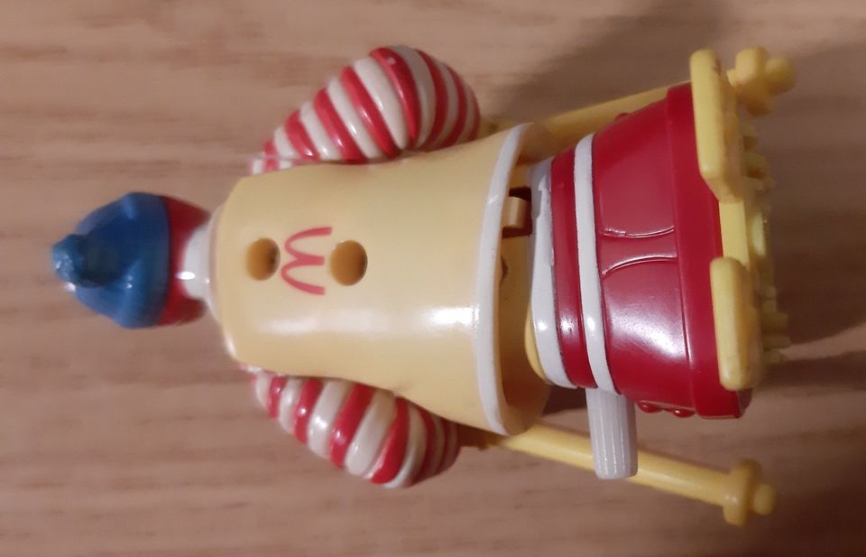 Mc Donald´s Ronald McDonald Figur 1994 Ski fahren Vintage Aufzieh in Tangstedt