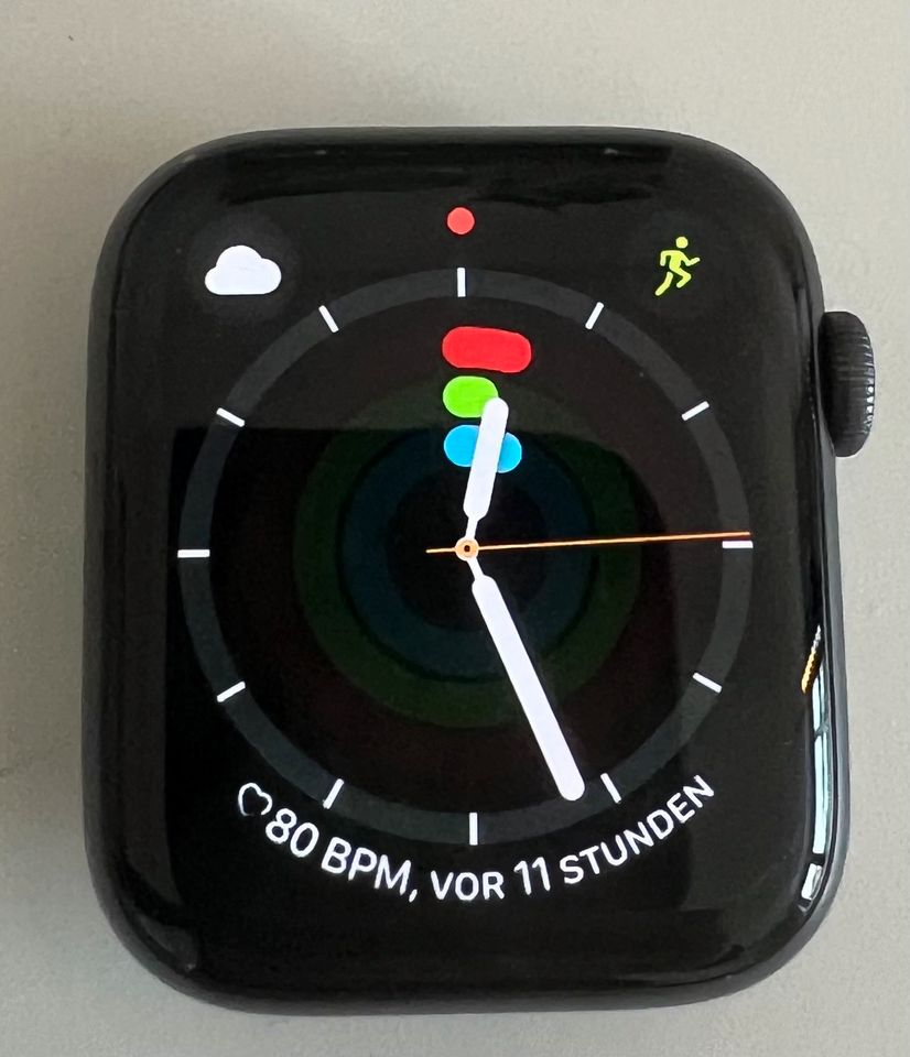 Apple Watch Nike 6 Space Gray Aluminum Case 44 mm inkl. Zubehör in Frankfurt am Main