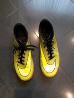 Hallenschuhe von Nike Bayern - Faulbach Vorschau