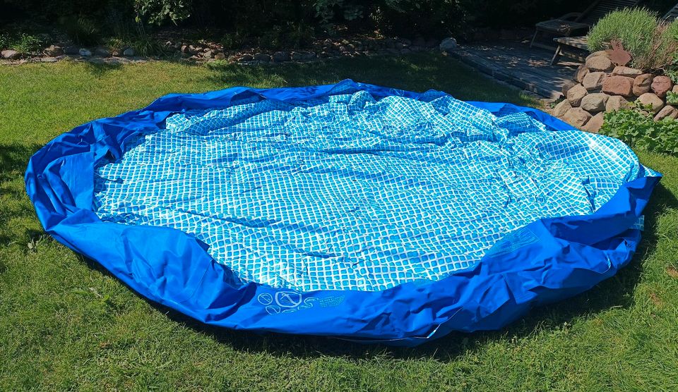 Intex Pool 366cm x 84cm mit Zubehör in Kirchgellersen