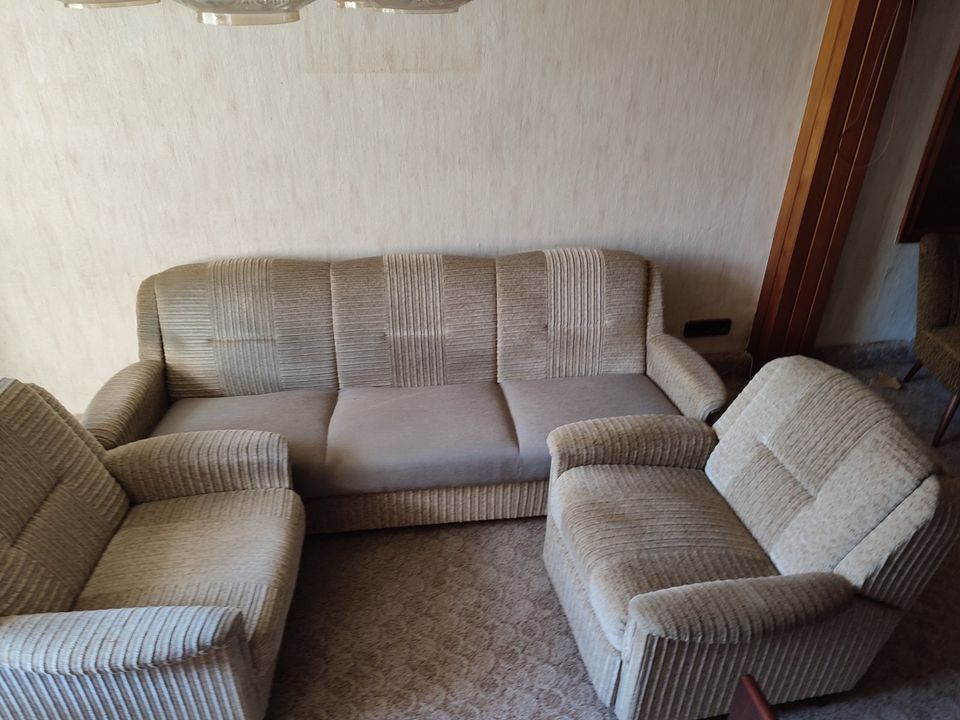 Sofa 3-Sitzer und 2 Sessel in Lauenau