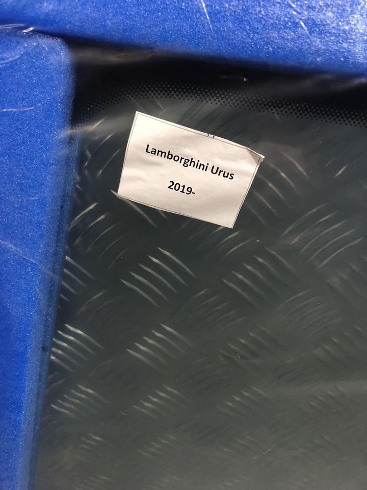 Original FRONTSCHEIBE 4ML-845-099-B-0P0 Lamborghini Urus 2019-> in Berlin