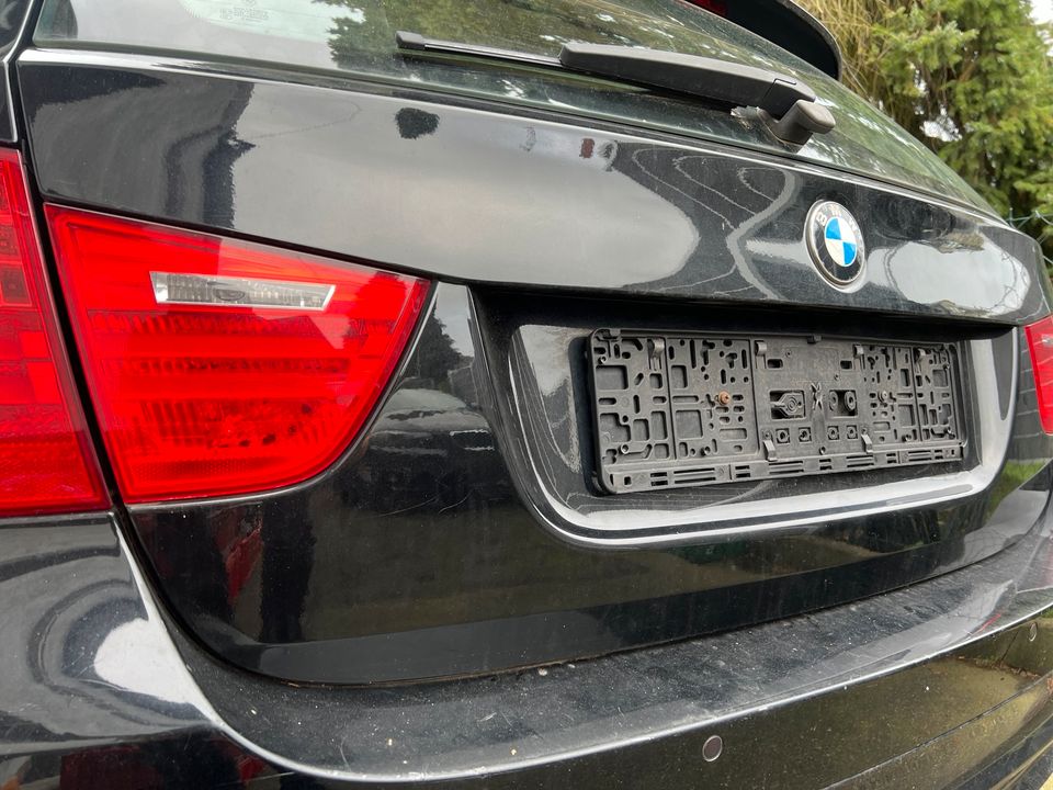 BMW 3er e91 LCI Facelift Heckklappe Rückleuchten Kofferraumdel in NordrheinWestfalen