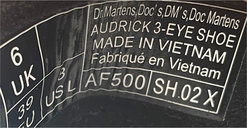 Dr. Martens Audrick 3-Eye Shoe Nappa Lux | Größe 39 | Art. 0148 in Remscheid