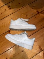 Nike Air Force 1 Triple White 37.5 Nordrhein-Westfalen - Gelsenkirchen Vorschau