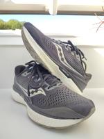 Saucony Triumph 18 Black Hamburg-Mitte - Hamburg Neustadt Vorschau
