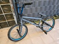 Haro BMX GRAU mit Eloxierte Blaue Felgen 20,5 Zoll Reifen Duisburg - Rumeln-Kaldenhausen Vorschau