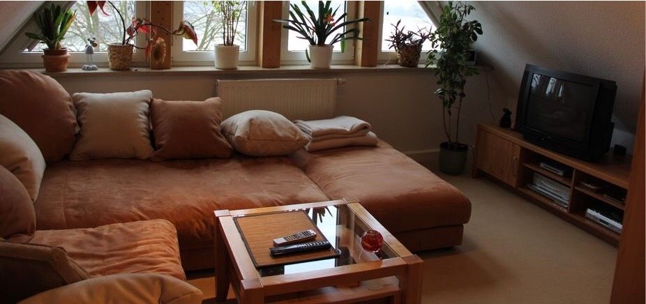 11 tlg. Wohnzimmer Möbel SET/Couch,Schränke,Schreibtisch,Esstisch in Pössneck