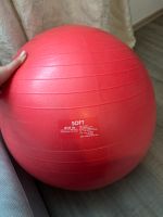 John Gymnastikball Gymnastik Ball 65 cm Schwangerschaft stillen Niedersachsen - Lüneburg Vorschau