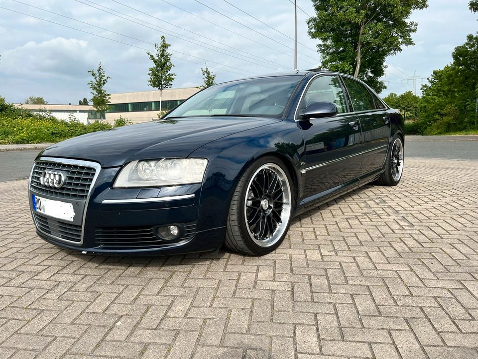 Audi A8 4.2 FSI 350 PS V8 quattro in Dortmund