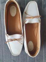 Clarks Damen Schuhe, weiß mit braunen Applikationen, Gr. 41 Nordrhein-Westfalen - Mechernich Vorschau