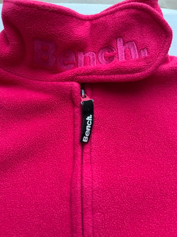 Bench Fleecejacke pink, Gr. 146 in Puchheim