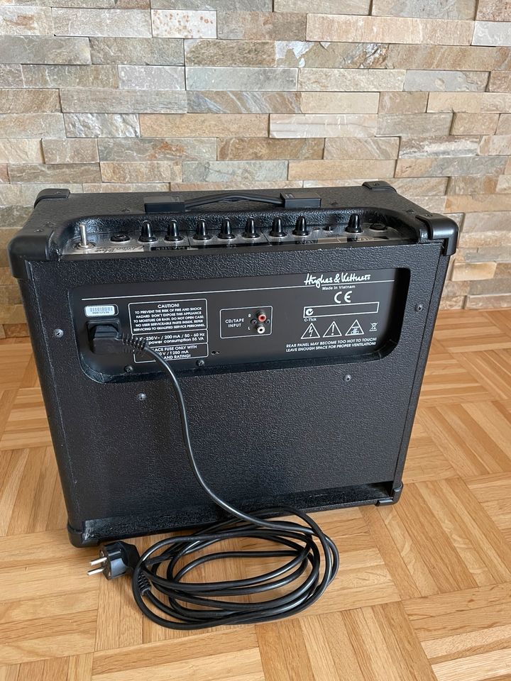 Verstärker E-Gitarre Hughes & Kettner 15 R Blue Edition in Herxheim bei Landau/Pfalz