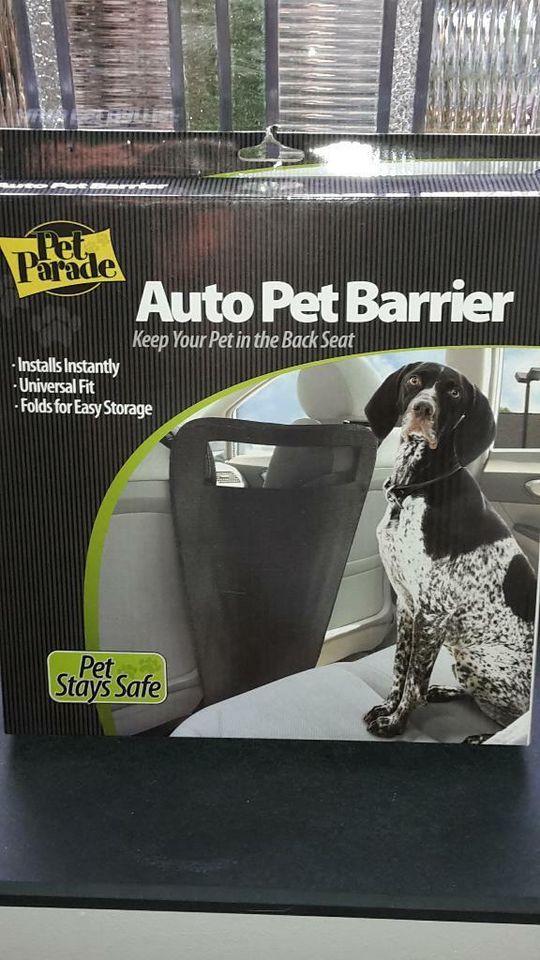 Auto Hunde Barriere Neu und Original Verpackt in Zehbitz