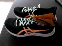 Asics Damen Laufschuhe Sneaker NEU Gr. 42 Niedersachsen - Beverstedt Vorschau