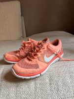 Sportschuhe Fitness Gym Nike 40 neon orange Hamburg-Nord - Hamburg Winterhude Vorschau