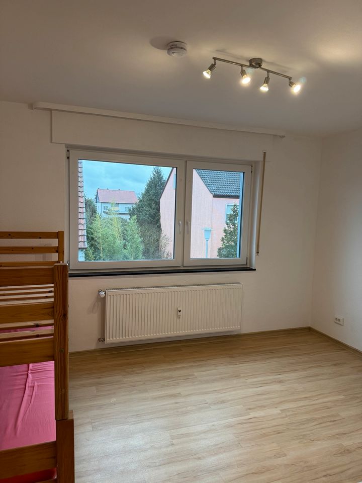 Helle, renovierte 2-Zimmerwohnung mit Balkon in Weiterstadt in Weiterstadt