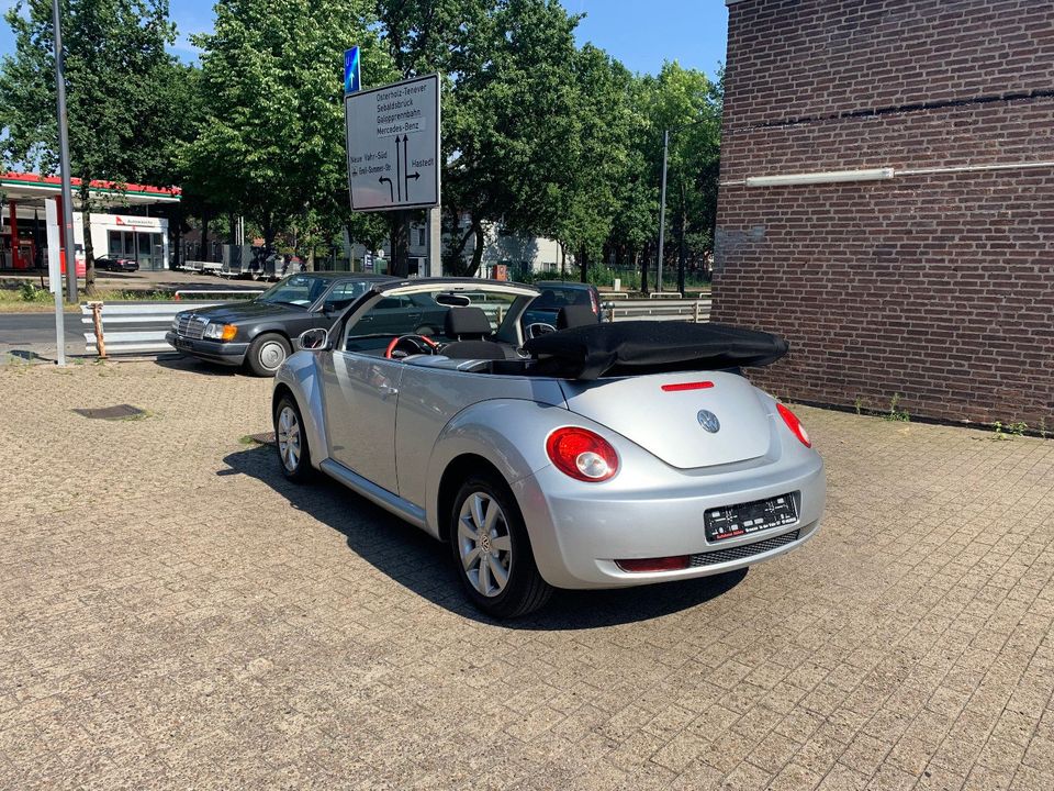 Volkswagen New Beetle Cabriolet 2.0 in Bremen