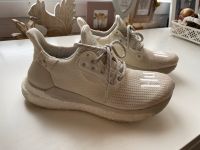 Adidas Ultra Boost x Pharrell Williams Sneaker Laufschuhe Gr.36 Sachsen - Markranstädt Vorschau