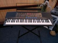 Yamaha PSR-47 Keyboard mit Ständer, Netzteil, Anleitung und Noten Nordrhein-Westfalen - Schloß Holte-Stukenbrock Vorschau