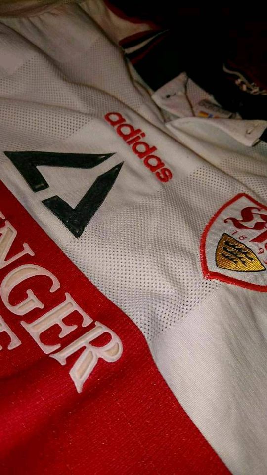 Bundesliga Trikot  Stuttgart 90s alt S Kinder rar selten retro in Hemer