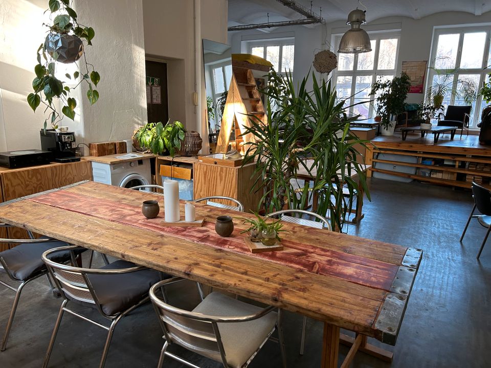 Desks in Co-working Space in Berlin