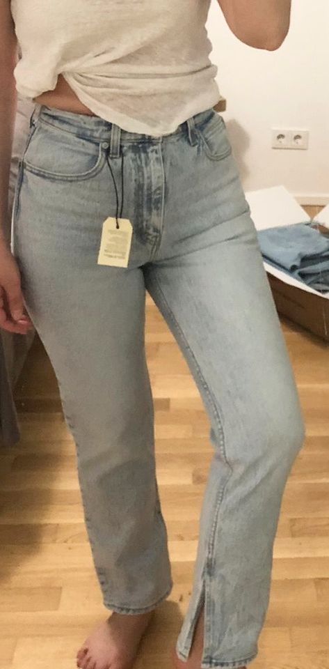 Levi's Jeans mit Schlitz Damen 70's High Slim Straight 27W X 29L in Hattersheim am Main
