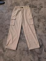 ONLY  Cargohose khaki farbend neuwertig Gr. M Niedersachsen - Bohmte Vorschau